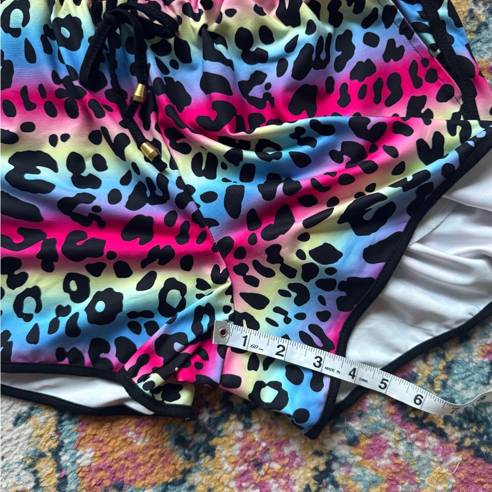Colorful Leopard Print Women's Athletic Shorts - Picture 4 of 4